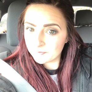 Meet your Posher, Whitney